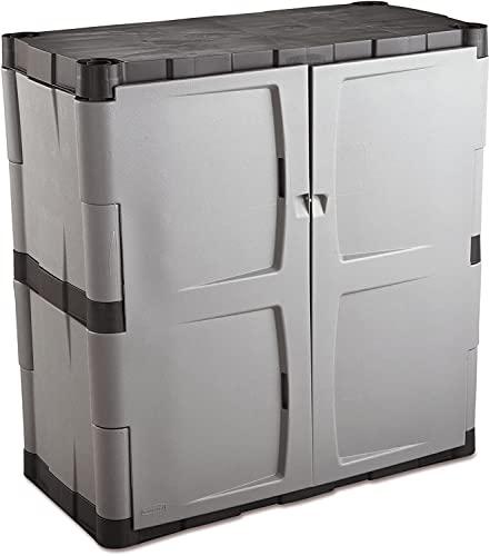 Rubbermaid - Armario de Almacenamiento pequeño con Puertas, Armario de Almacenamiento con Cerradura, 45.7 cm de Profundidad x 91.4 cm de Ancho x 91.7 cm de Alto, Gris/Negro